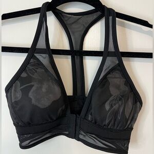 Lululemon front clasp sports bra size 2 black mesh